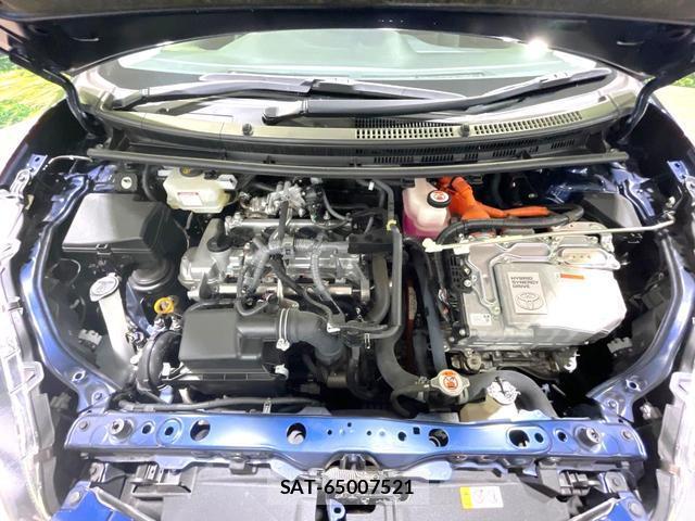 Toyota AQUA 2019-03 8362929-17