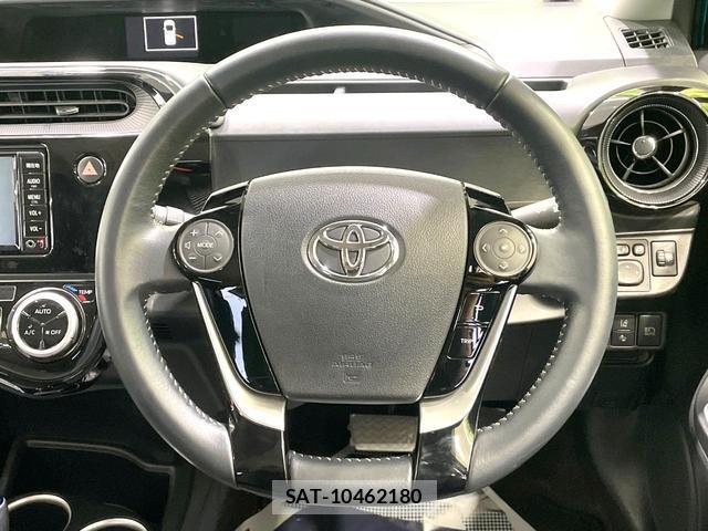 Toyota AQUA 2017-10 8362930-10