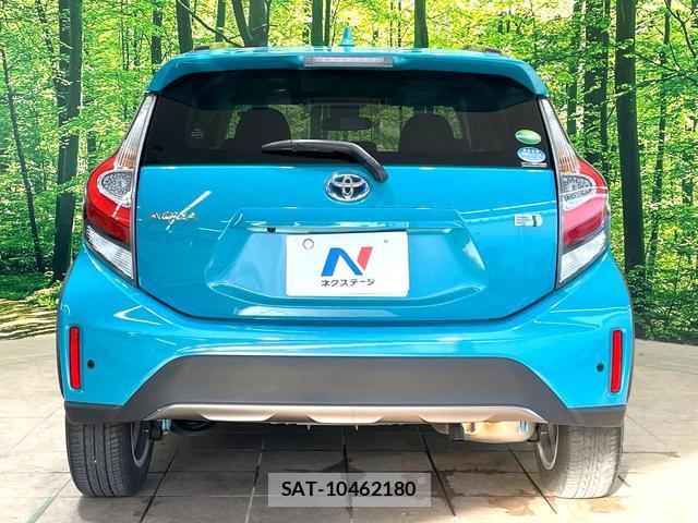 Toyota AQUA 2017-10 8362930-14