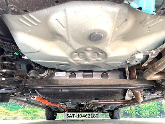 Toyota AQUA 2017-10 8362930-18
