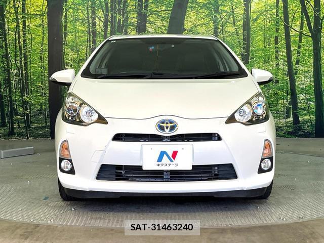 Toyota AQUA 2014-06 8362998-13