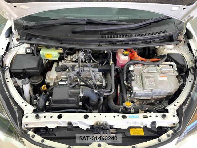 Toyota AQUA 2014-06 8362998-17