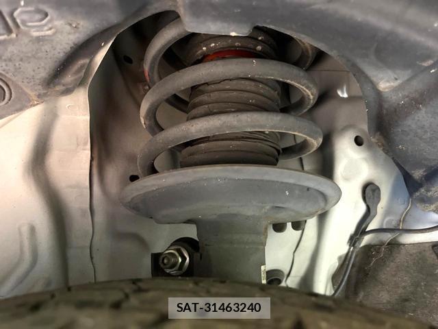 Toyota AQUA 2014-06 8362998-19