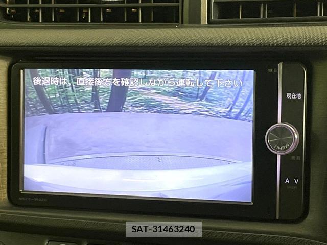 Toyota AQUA 2014-06 8362998-3