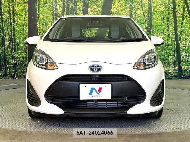 Toyota AQUA 2019-06 8363008-13