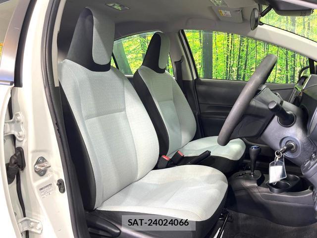 Toyota AQUA 2019-06 8363008-7