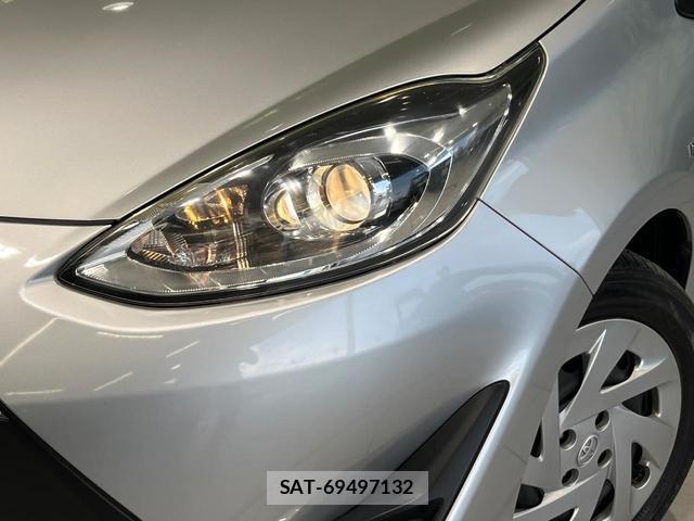 Toyota AQUA 2017-09 8363075-11
