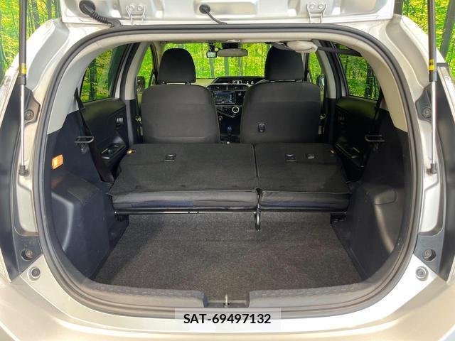Toyota AQUA 2017-09 8363075-9