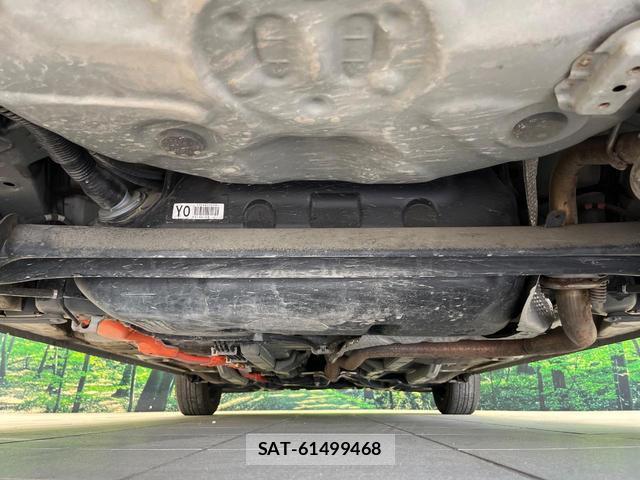 Toyota AQUA 2015-12 8363080-18
