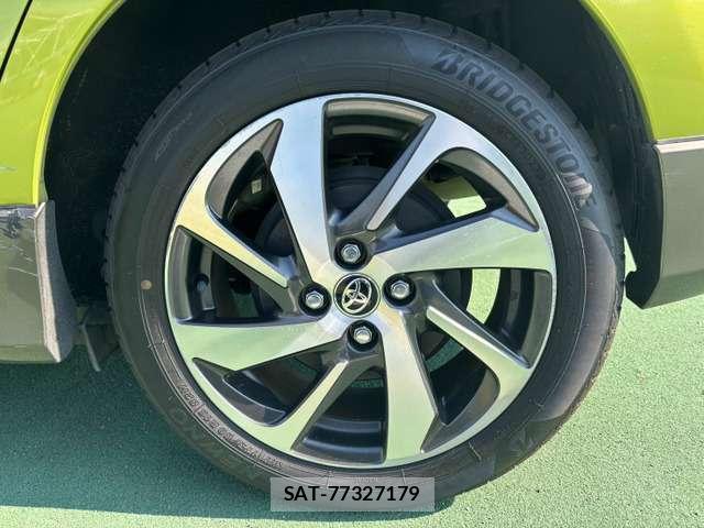 Toyota AQUA 2015-01 8363086-14