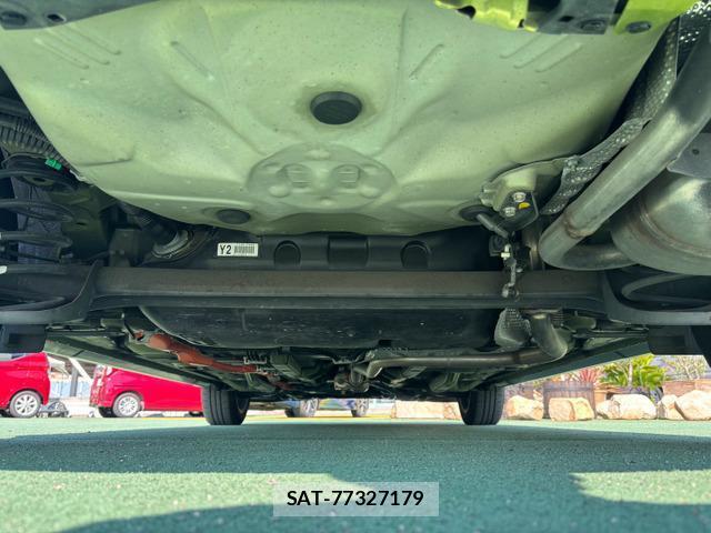 Toyota AQUA 2015-01 8363086-8