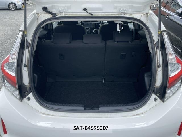 Toyota AQUA 2019-07 8363128-5