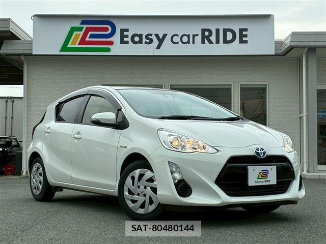 Toyota AQUA 2016-01 8363186-0