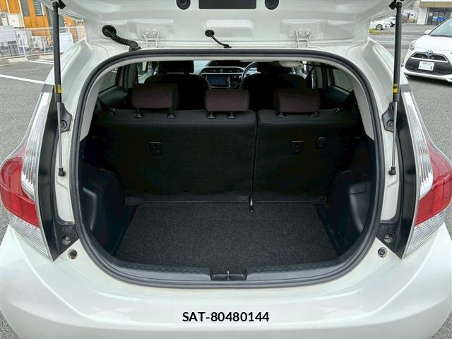Toyota AQUA 2016-01 8363186-12