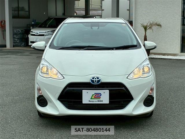 Toyota AQUA 2016-01 8363186-8