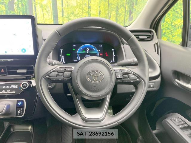 Toyota AQUA 2025-10 8363307-10