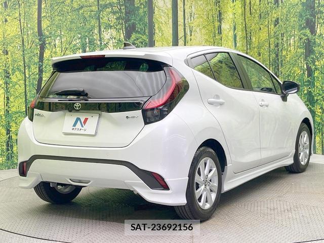 Toyota AQUA 2025-10 8363307-16