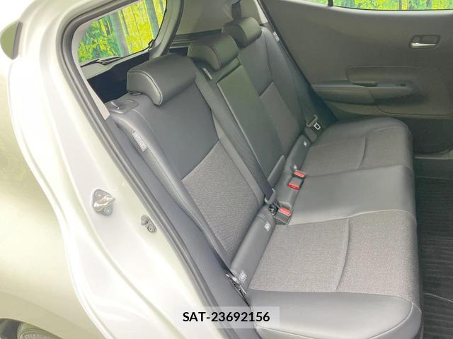 Toyota AQUA 2025-10 8363307-8