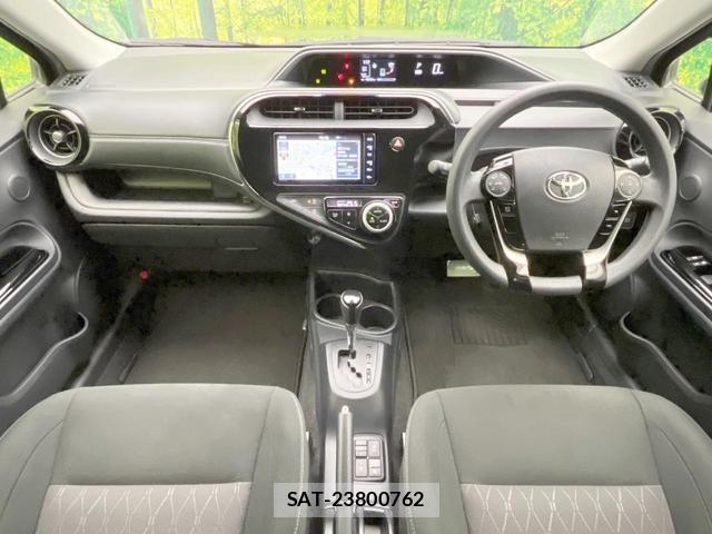 Toyota AQUA 2019-10 8363311-1