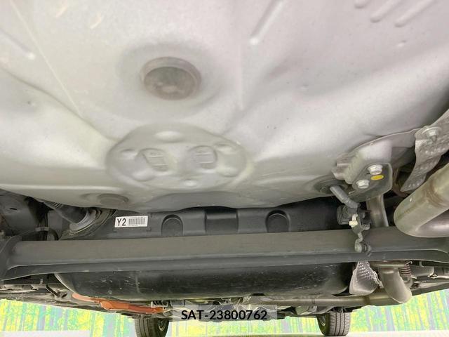 Toyota AQUA 2019-10 8363311-18