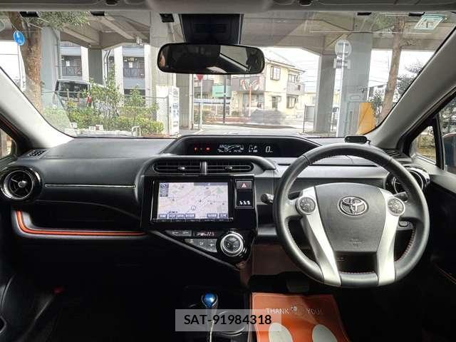 Toyota AQUA 2016-05 8363574-1