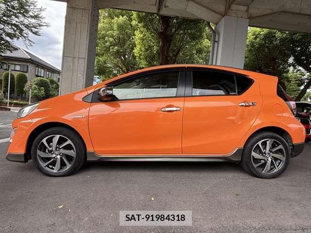 Toyota AQUA 2016-05 8363574-4