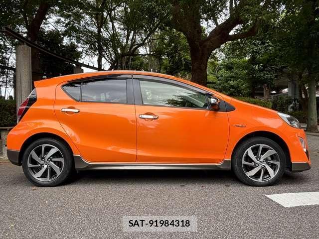 Toyota AQUA 2016-05 8363574-5