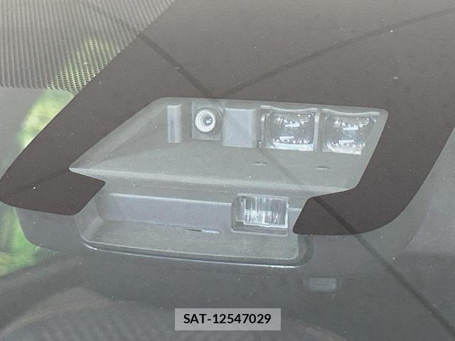Toyota AQUA 2017-01 8363585-4