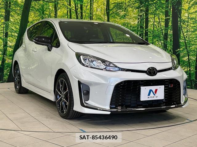 Toyota AQUA 2025-03 8363598-15