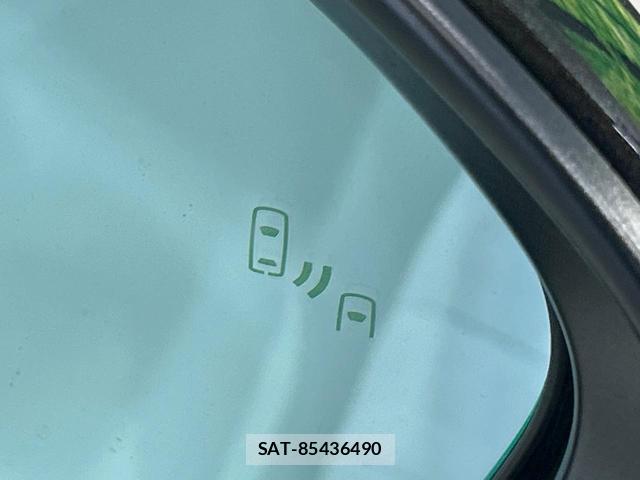 Toyota AQUA 2025-03 8363598-6