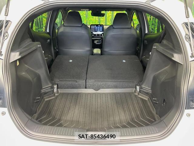 Toyota AQUA 2025-03 8363598-9
