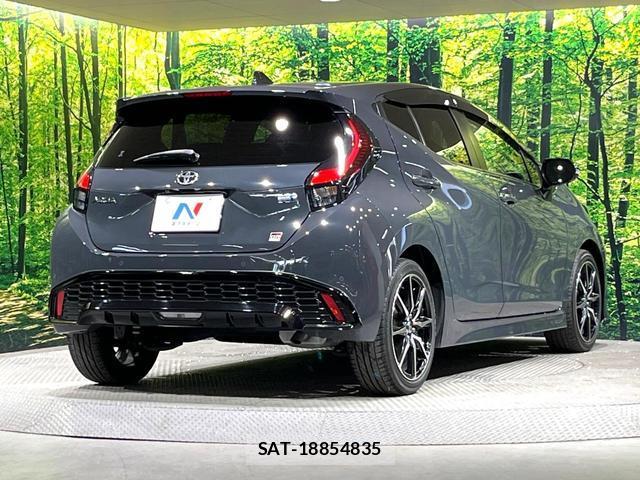 Toyota AQUA 2023-06 8363675-16