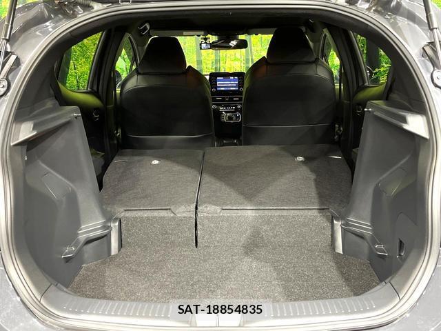Toyota AQUA 2023-06 8363675-9