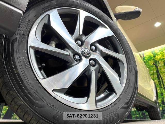 Toyota AQUA 2018-03 8363683-12