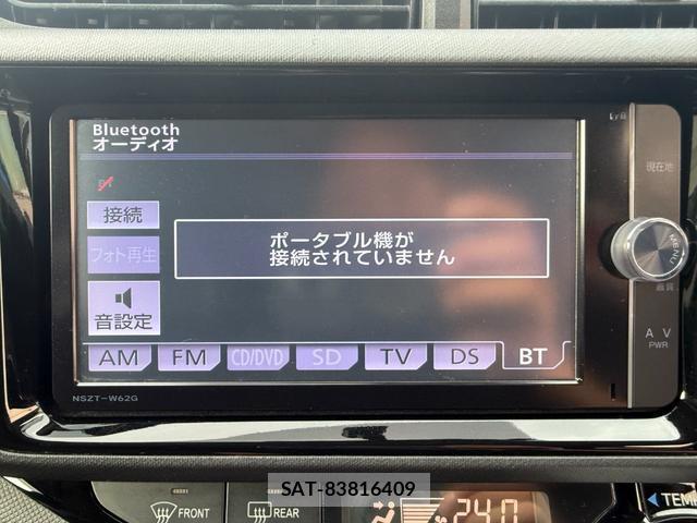 Toyota AQUA 2012-07 8363839-18