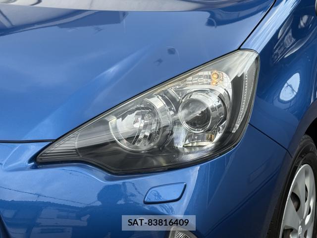 Toyota AQUA 2012-07 8363839-3