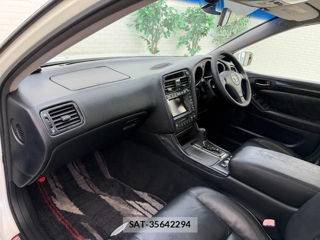 Toyota ARISTO 2004-08 8362952-11