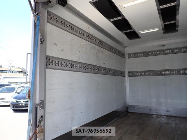 Nissan ATLAS 2016-07 8360847-16