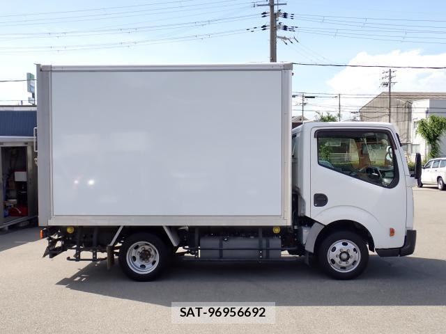 Nissan ATLAS 2016-07 8360847-3
