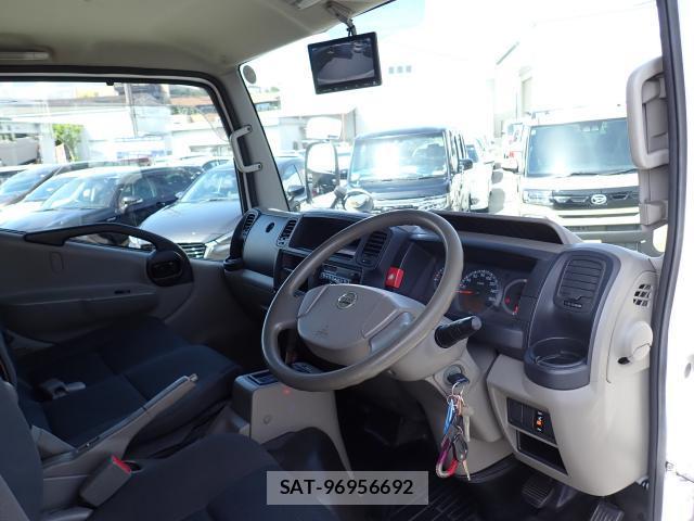 Nissan ATLAS 2016-07 8360847-6