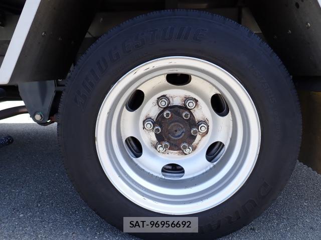 Nissan ATLAS 2016-07 8360847-8