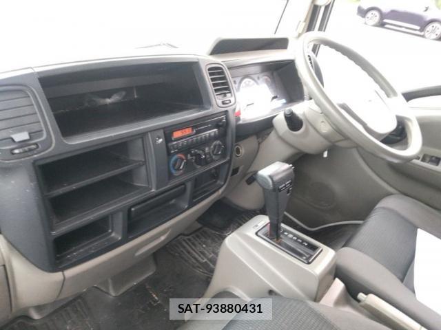 Nissan ATLAS 2016-06 8363107-2