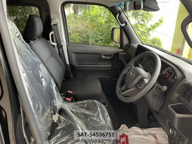 Daihatsu ATRAI 2026-04 8360795-4