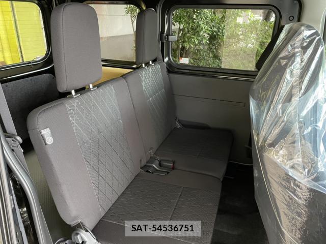 Daihatsu ATRAI 2026-04 8360795-5