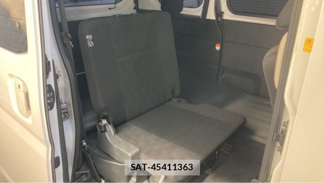 Daihatsu ATRAI 2021-12 8362235-6