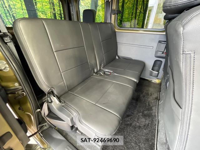 Daihatsu ATRAI 2022-10 8363050-9