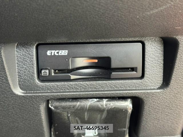 Nissan AURA 2022-07 8361433-6