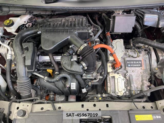 Nissan AURA 2022-01 8362609-17