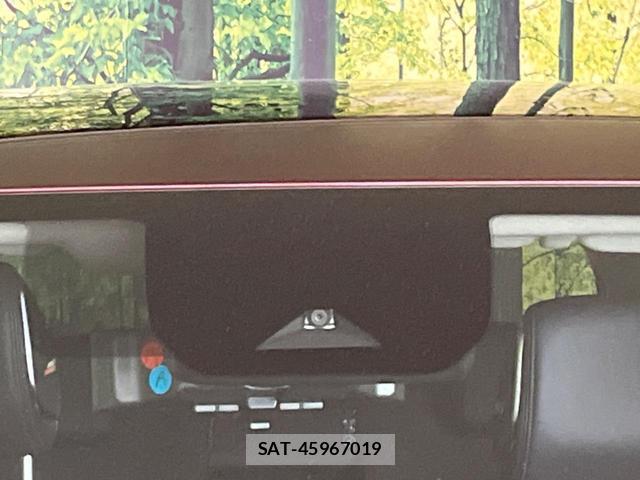 Nissan AURA 2022-01 8362609-5