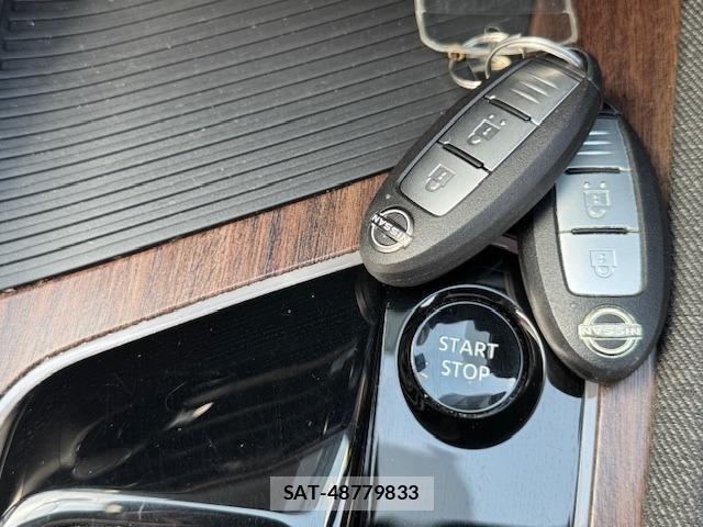 Nissan AURA 2022-12 8362919-9